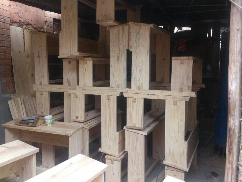 Dons Tables Bancs pour l'EPP Anosisoa