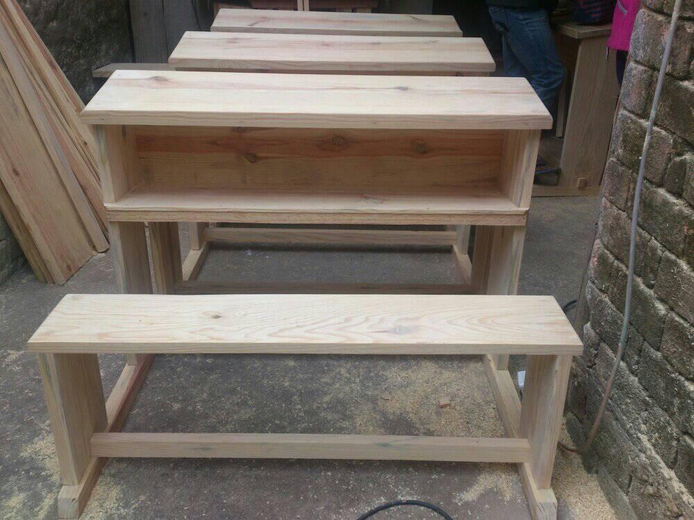 Dons Tables et Bancs pour l'EPP Anosisoa