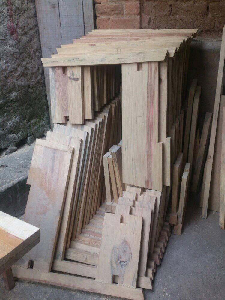 Dons tables bancs à l'EPP Anosisoa