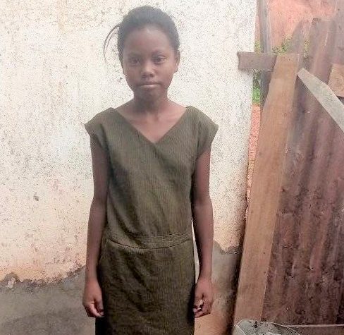 Nirintsoa, jeune fille à parrainer à Madagascar