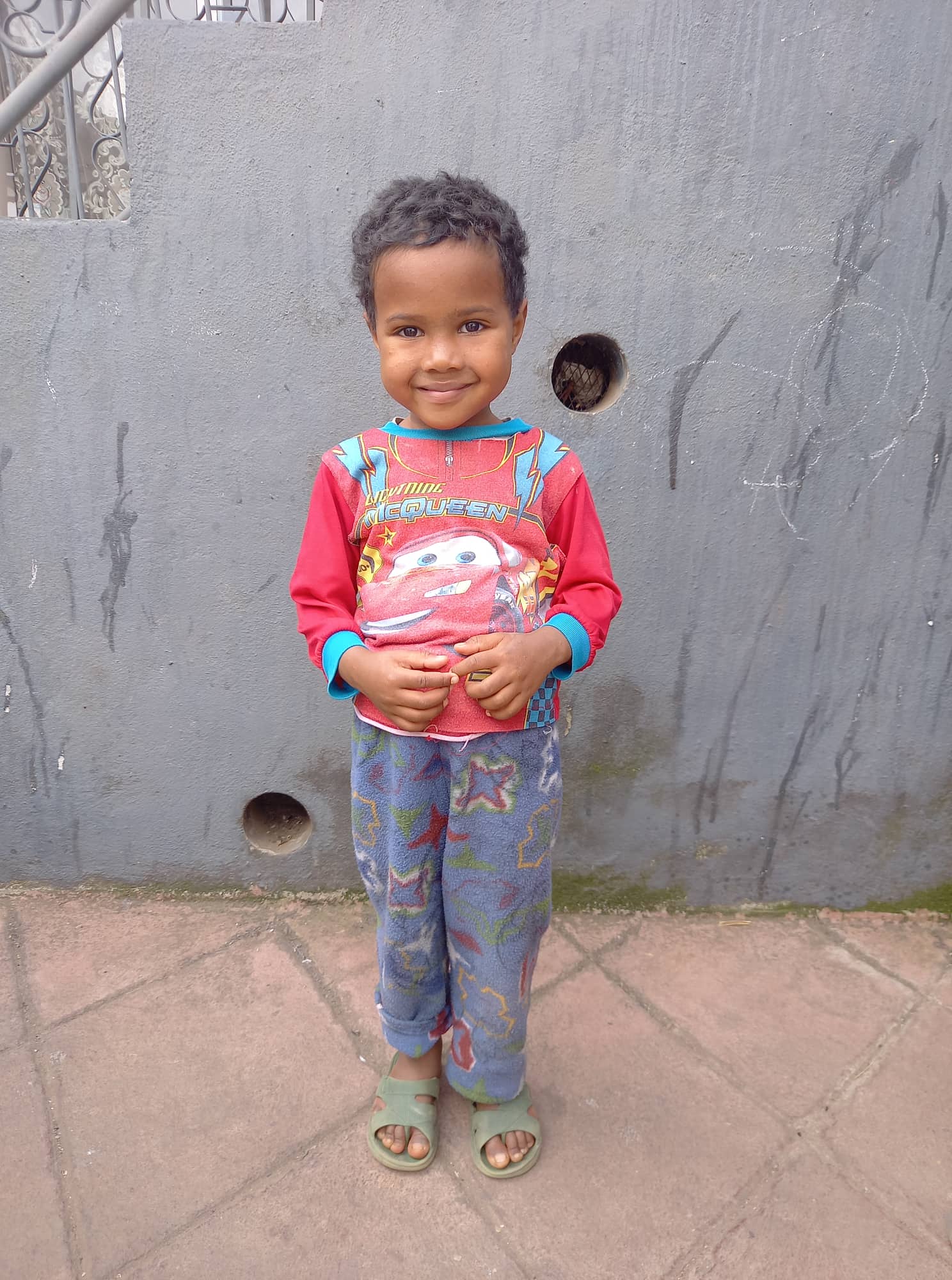 Rianala, petite fille cherche à être parrainée