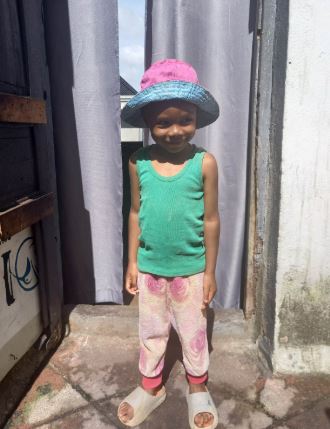 Vaniello une petite fille à parrainer à Madagascar