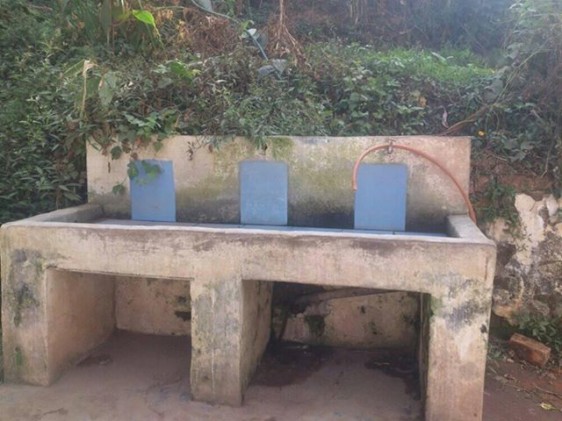 La seule pompe de l'EPP Anosisoa - Zazany Madagascar