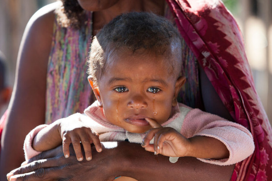 Bébé qui a faim - Ampanihy